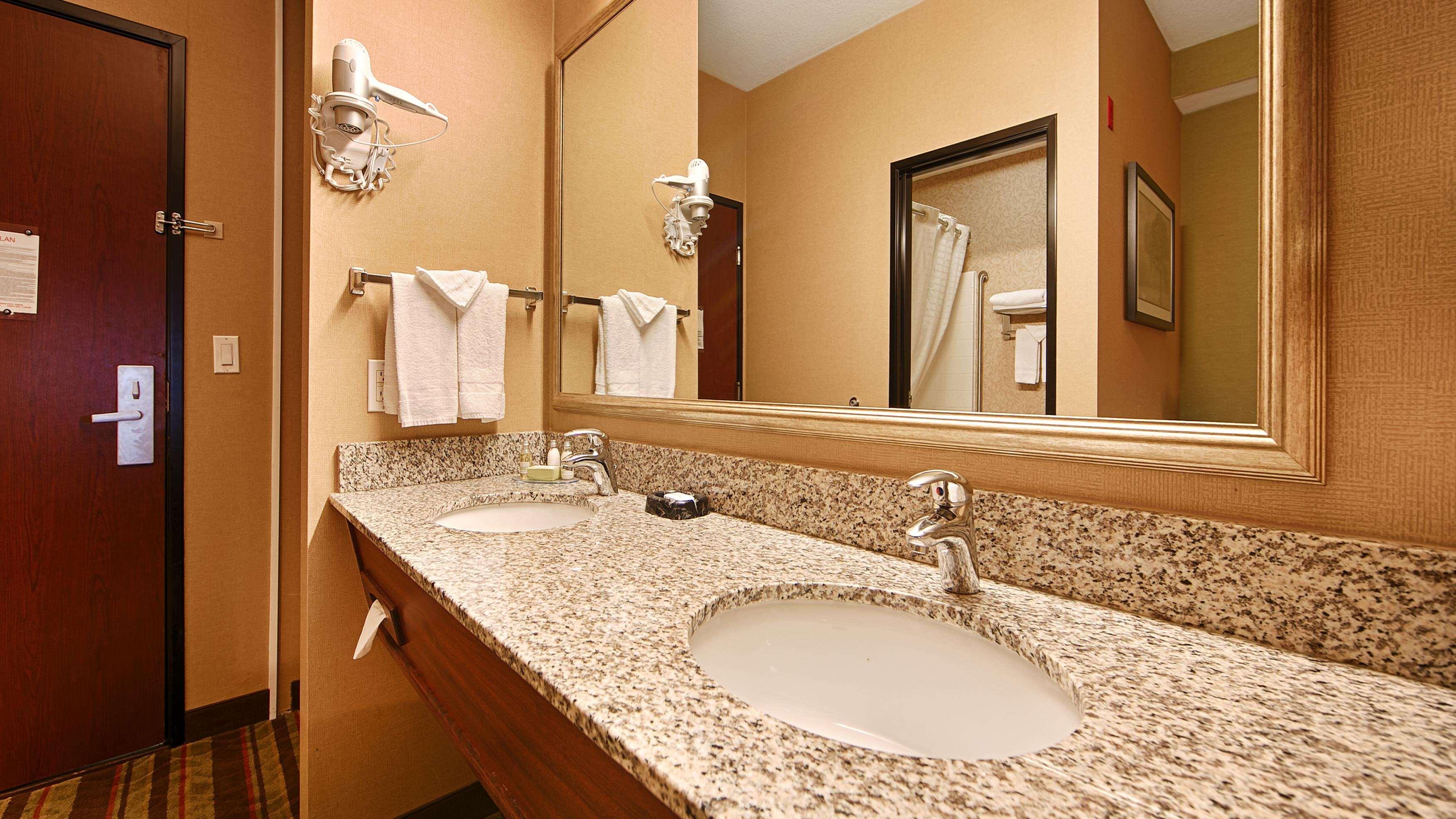 Best Western Wilsonville Inn & Suites Eksteriør billede
