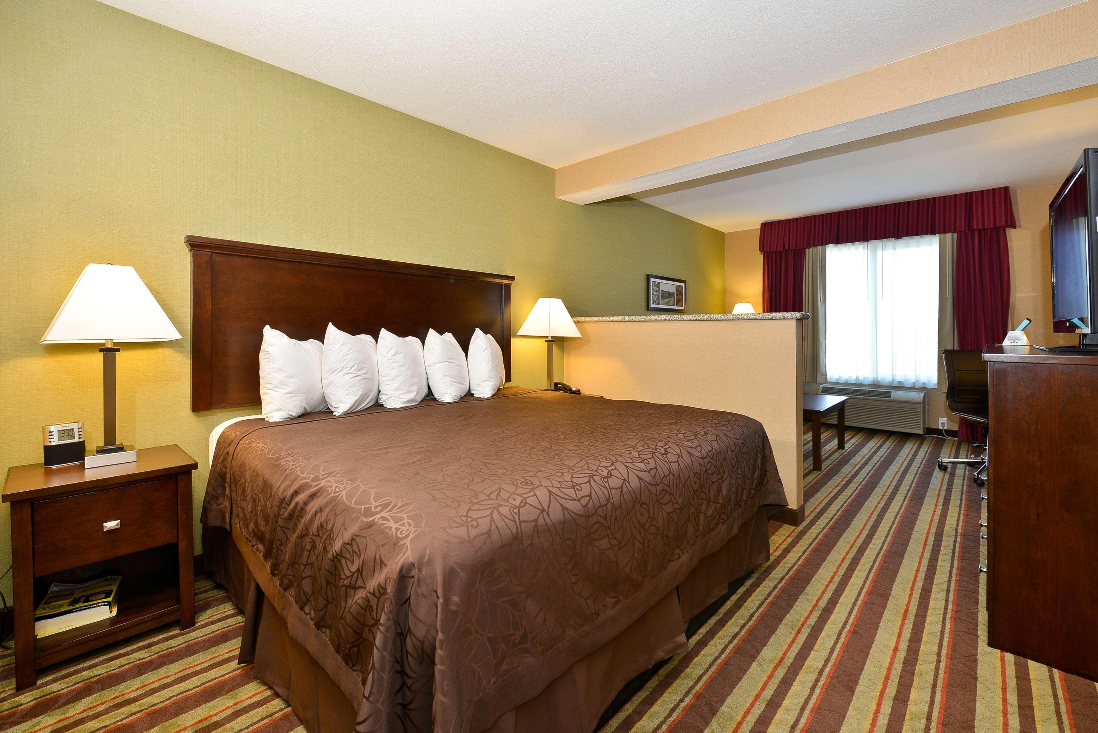 Best Western Wilsonville Inn & Suites Eksteriør billede