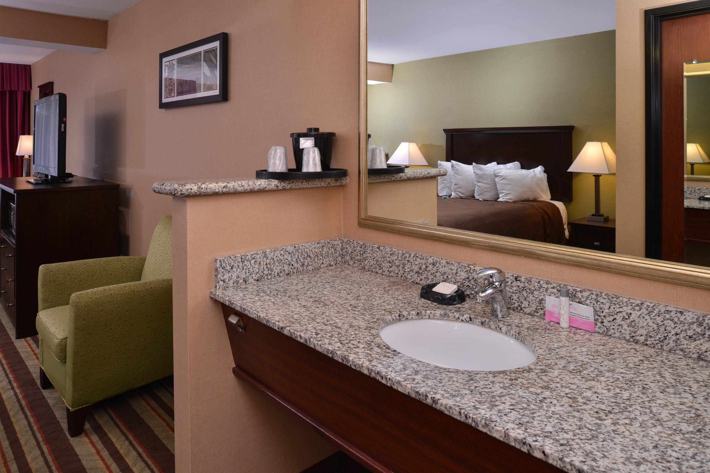 Best Western Wilsonville Inn & Suites Eksteriør billede