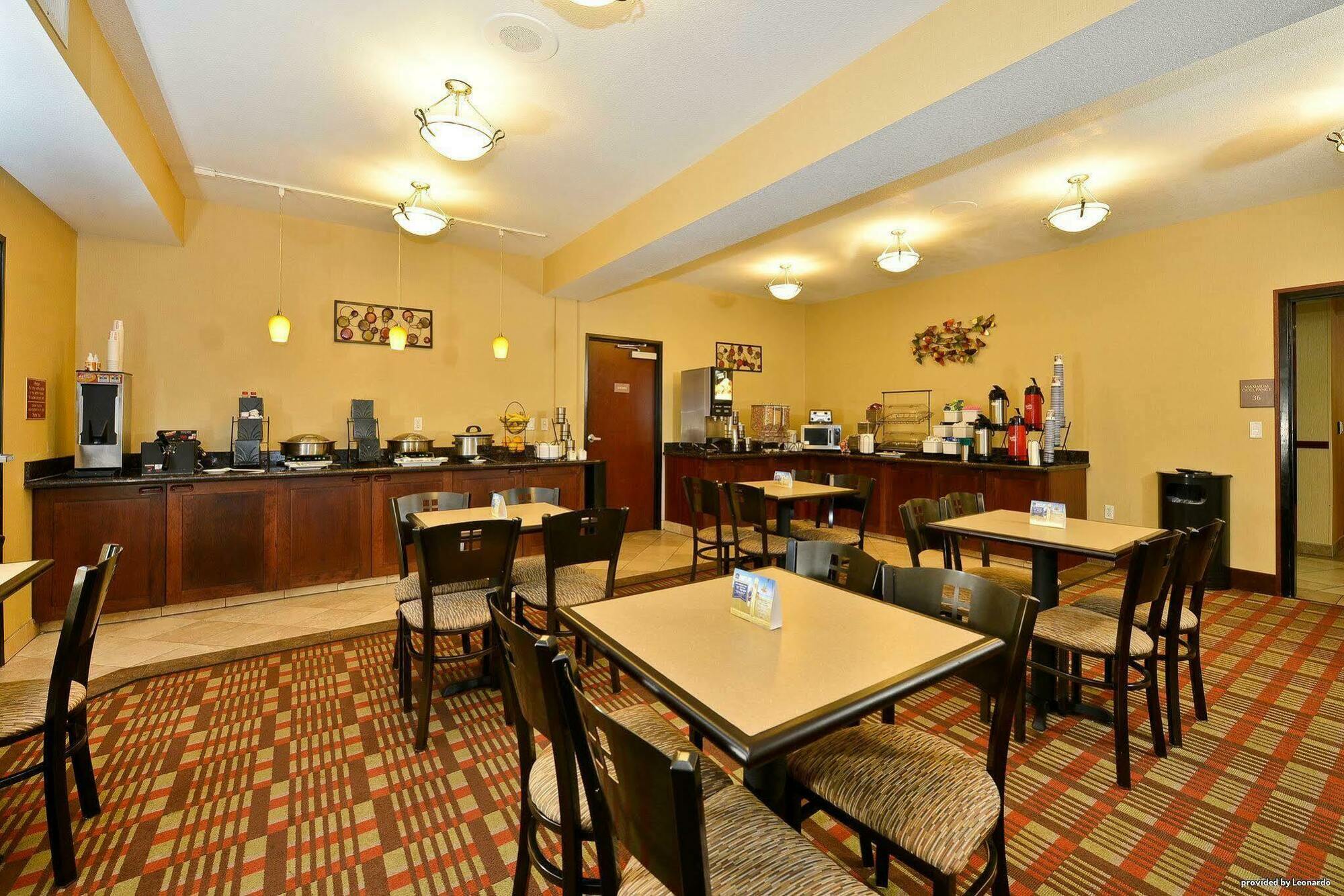 Best Western Wilsonville Inn & Suites Eksteriør billede